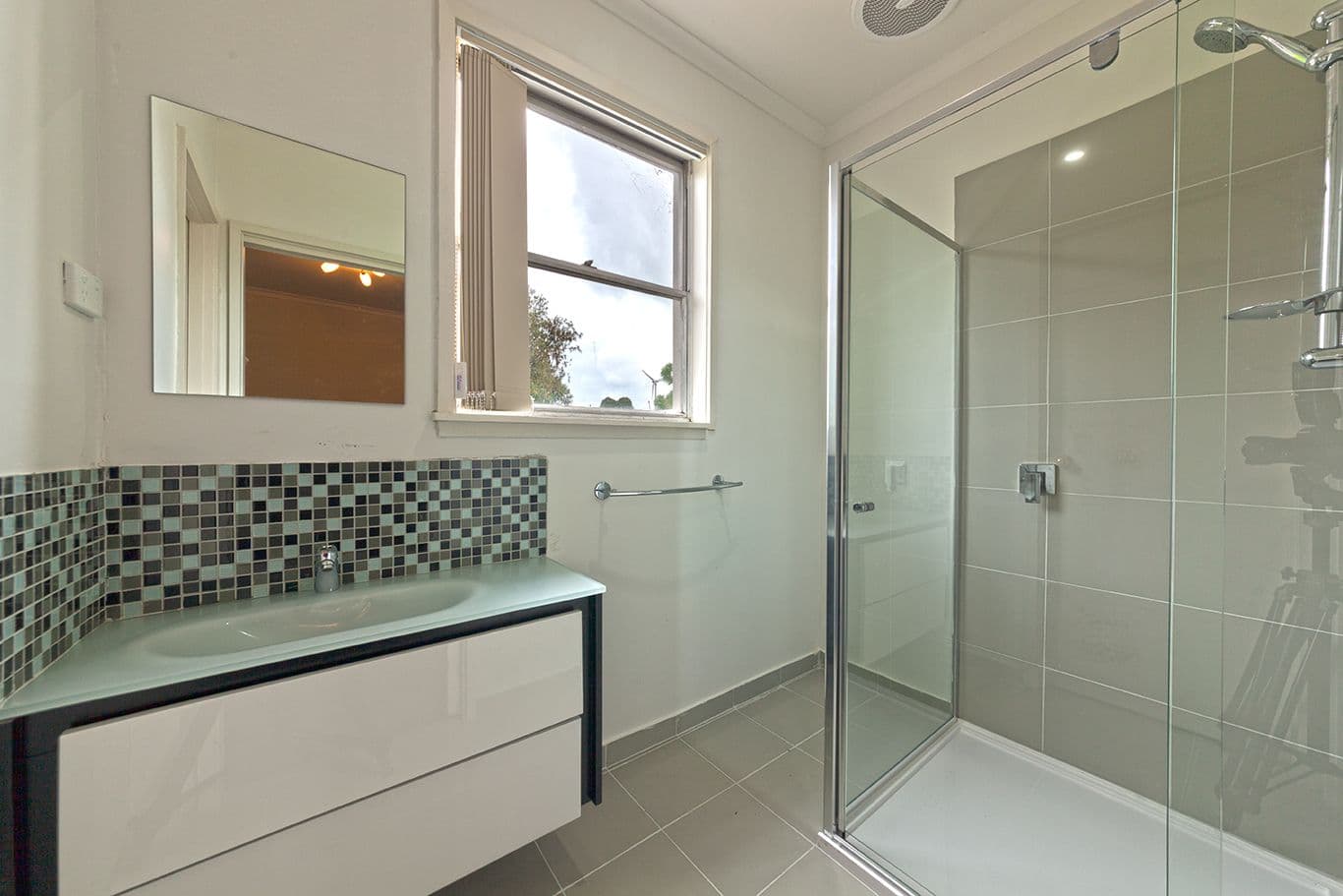 56 Excelsior Drive, Frankston North VIC 3200, Frankston North - Thumbnail 2