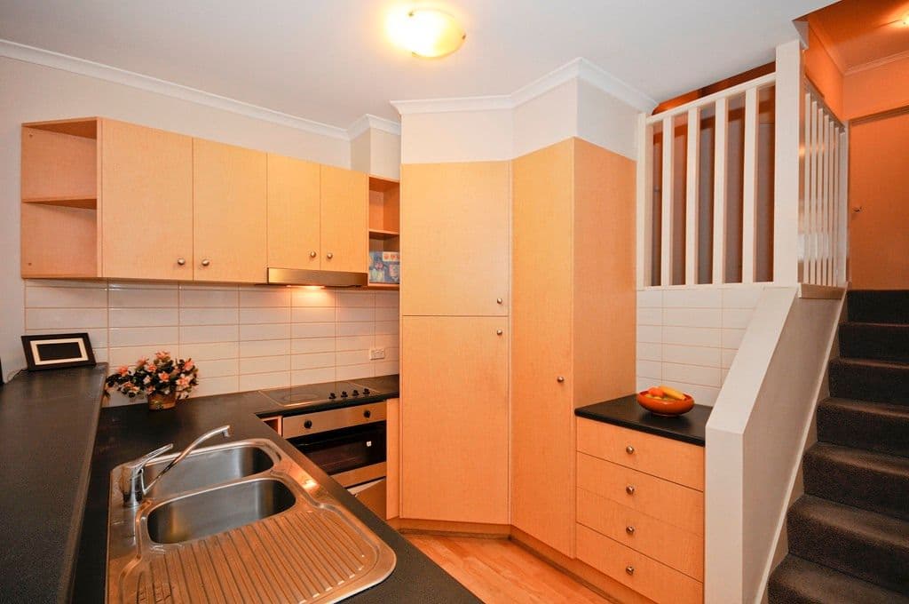 Unit 7, 13 HEWISH ROAD (Enter Via Lacey Street), CROYDON VIC 3136, Croydon - Thumbnail 3