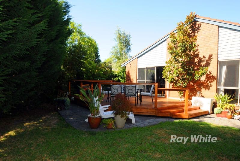 19 Westminster Drive, ROWVILLE VIC 3178, Rowville - Thumbnail 3