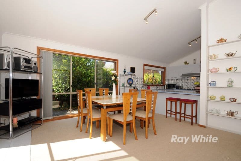 19 Westminster Drive, ROWVILLE VIC 3178, Rowville - Thumbnail 5