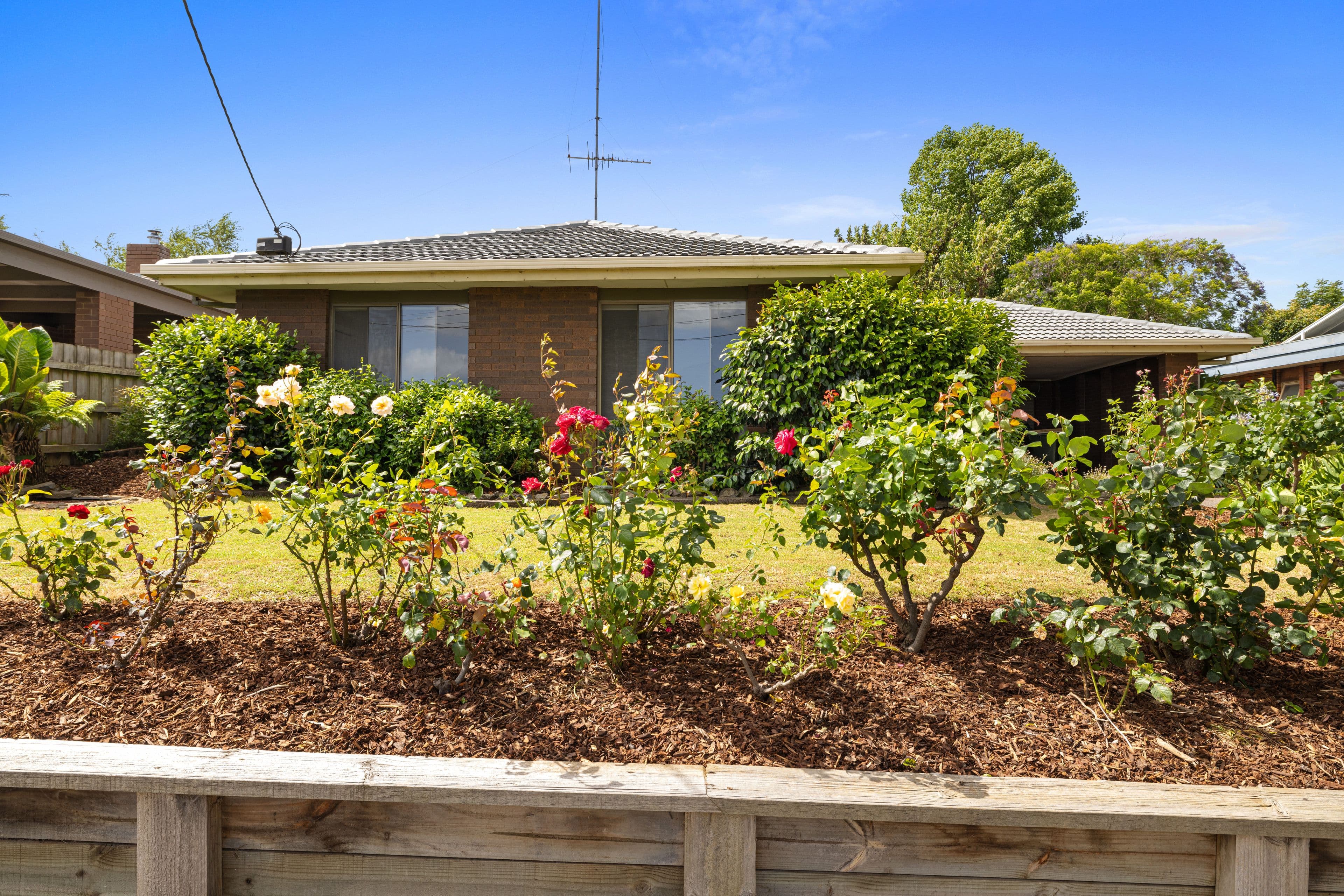 8 Valley View Crescent, Leongatha VIC 3953, Leongatha - Image 1