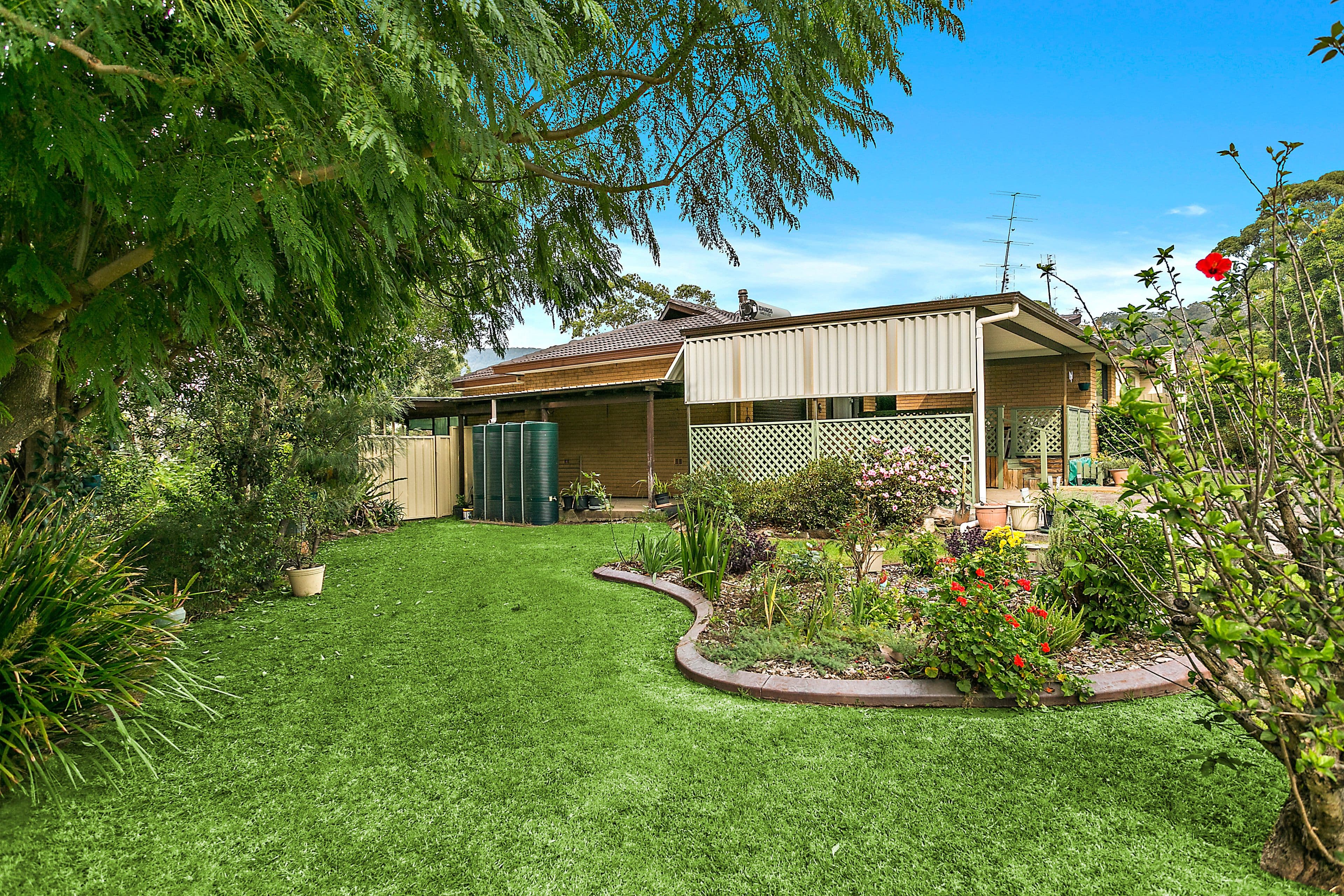27 Simpson Parade, Albion Park - Image 1