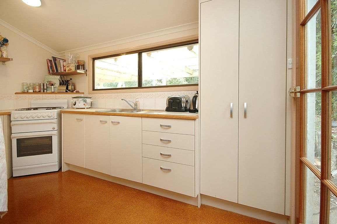 8 Gill Street, HOLLAND PARK QLD 4121, Holland Park - Thumbnail 4
