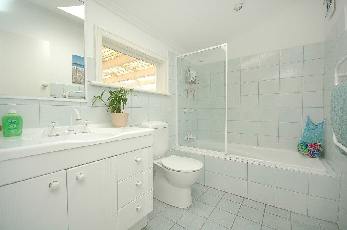 8 Gill Street, HOLLAND PARK QLD 4121, Holland Park - Thumbnail 6