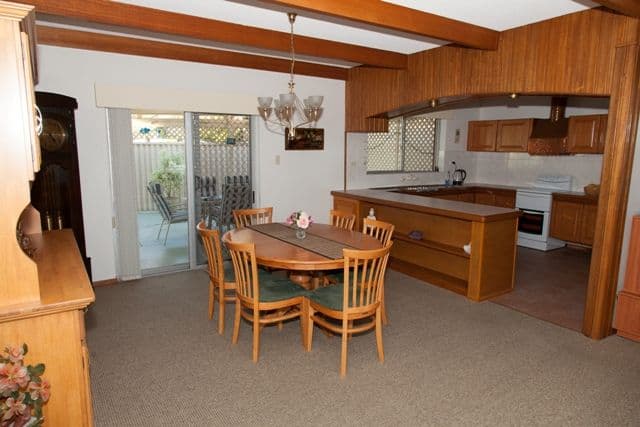 2 Regehr Street, WARNBRO WA 6169, Warnbro - Thumbnail 3