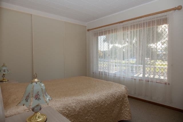 2 Regehr Street, WARNBRO WA 6169, Warnbro - Thumbnail 8