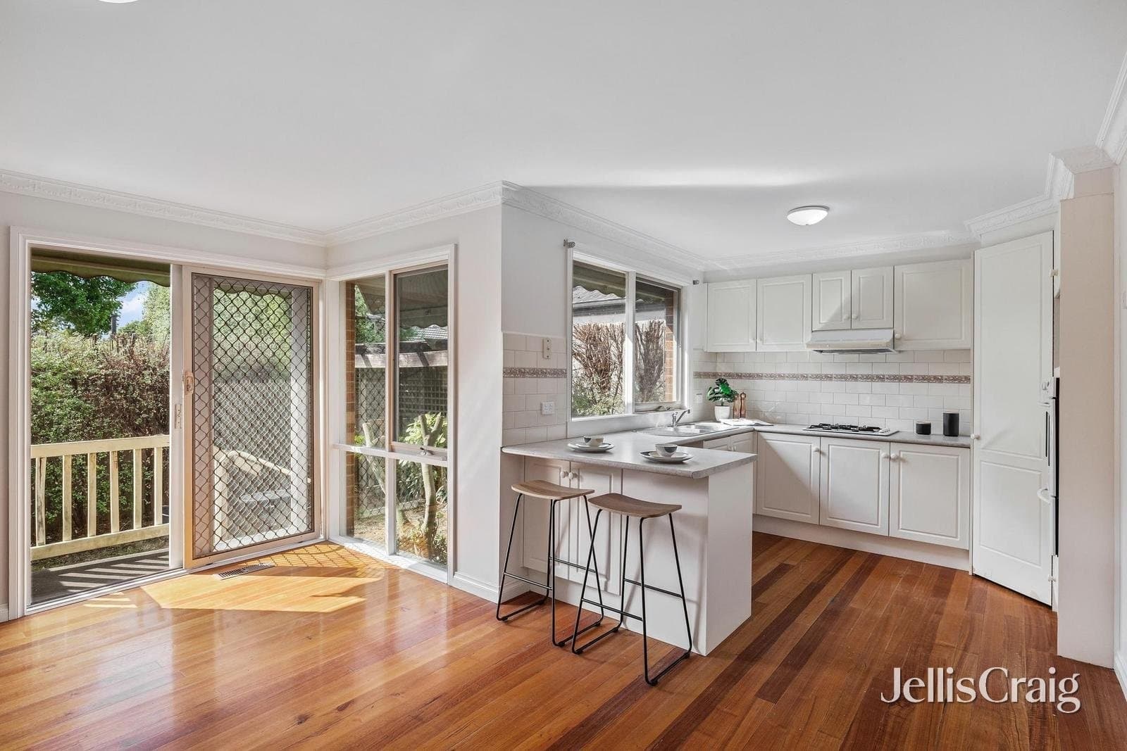 2A Midhurst Road, Croydon, Croydon - Thumbnail 4
