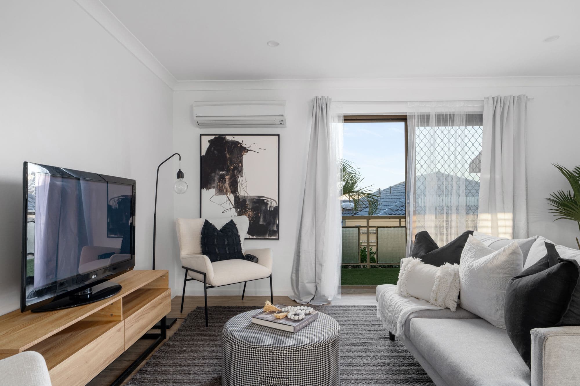 142 Windermere Road, Hamilton QLD 4007, Hamilton - Thumbnail 2