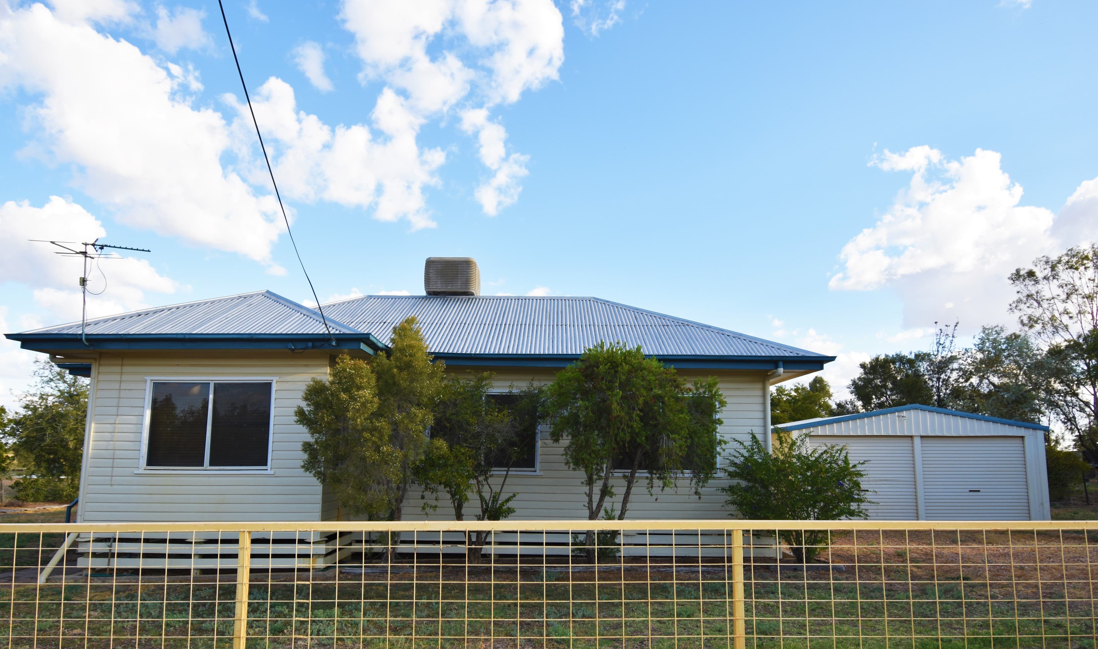 5 McWhannell Street, Aramac QLD 4726, Aramac - Image 1