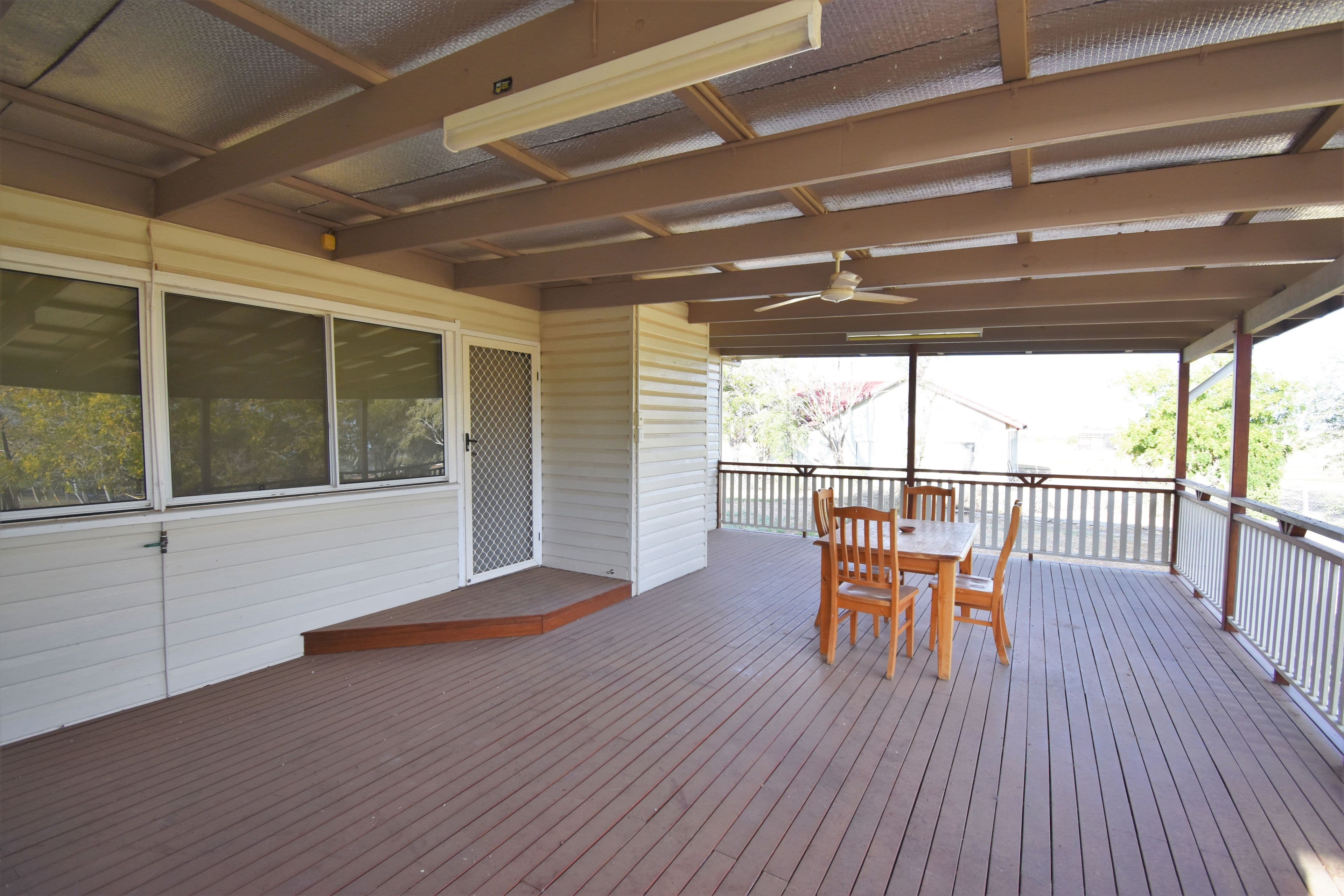 5 McWhannell Street, Aramac QLD 4726, Aramac - Thumbnail 3