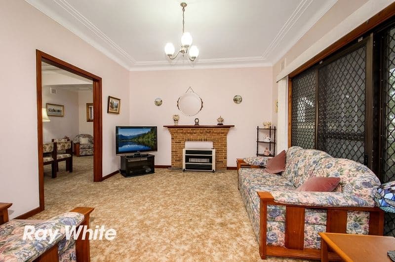 11 Moir Avenue, Northmead - Thumbnail 3