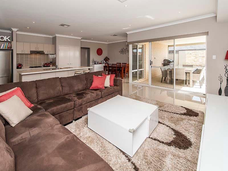 9 Riviera Turn, PIARA WATERS WA 6112, Piara Waters - Thumbnail 6