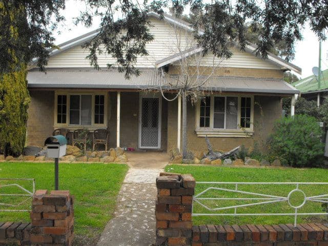77 Dalton Street, PARKES NSW 2870, Parkes - Image 1