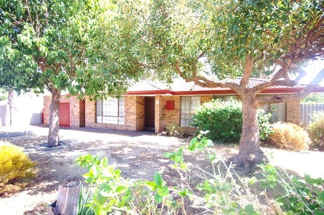 50 Burgland Drive, GIRRAWHEEN WA 6064, Girrawheen - Thumbnail 2