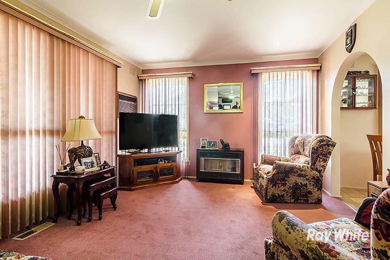 12 Glenwood Court, Cranbourne VIC 3977, Cranbourne - Thumbnail 2