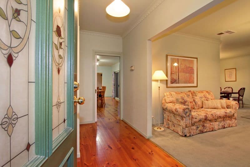 4 ALBURY Court, CROYDON NORTH VIC 3136, Croydon North - Thumbnail 2