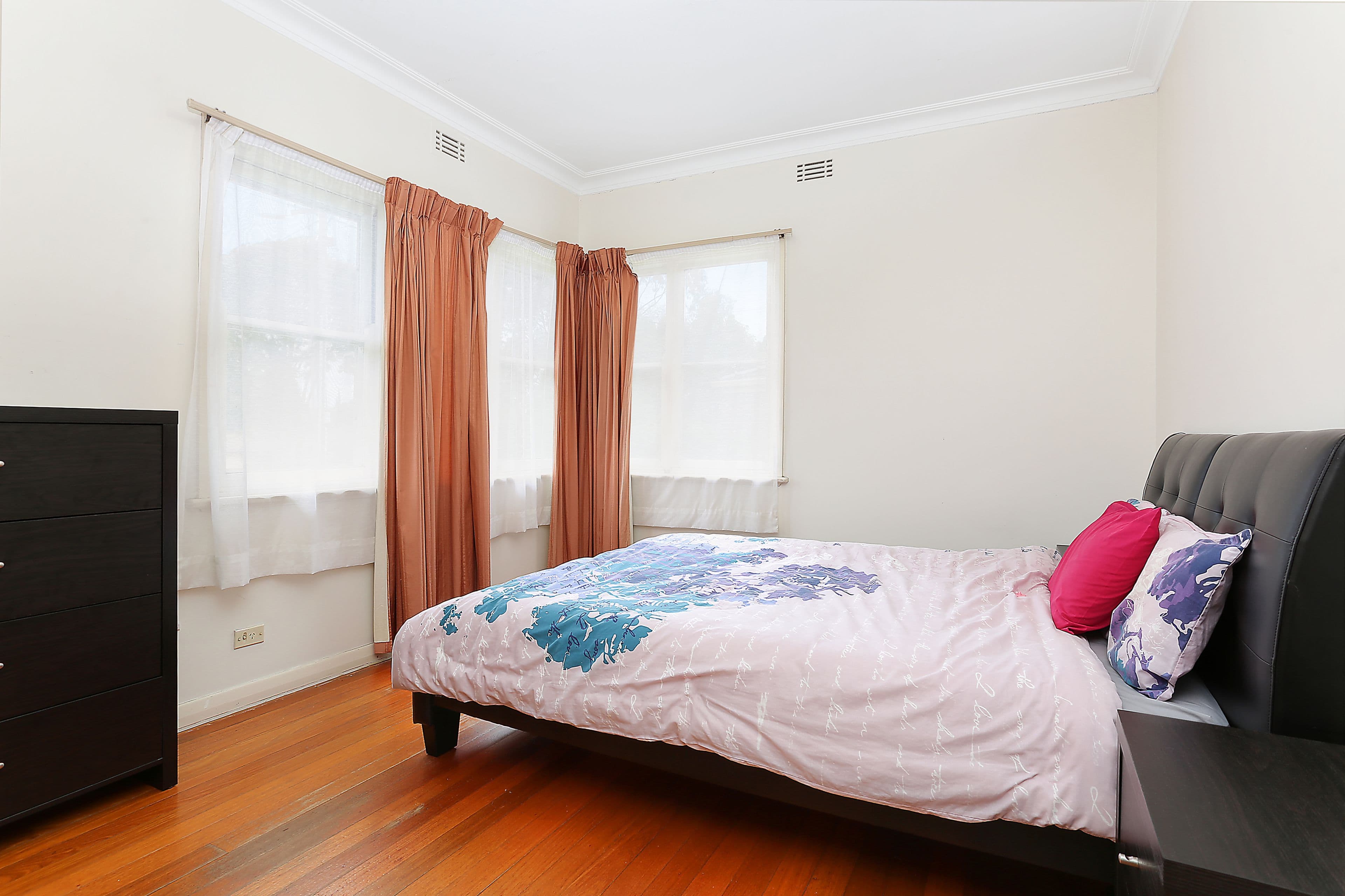 45 Bruce Street, Mount Waverley VIC 3149, Mount Waverley - Thumbnail 2