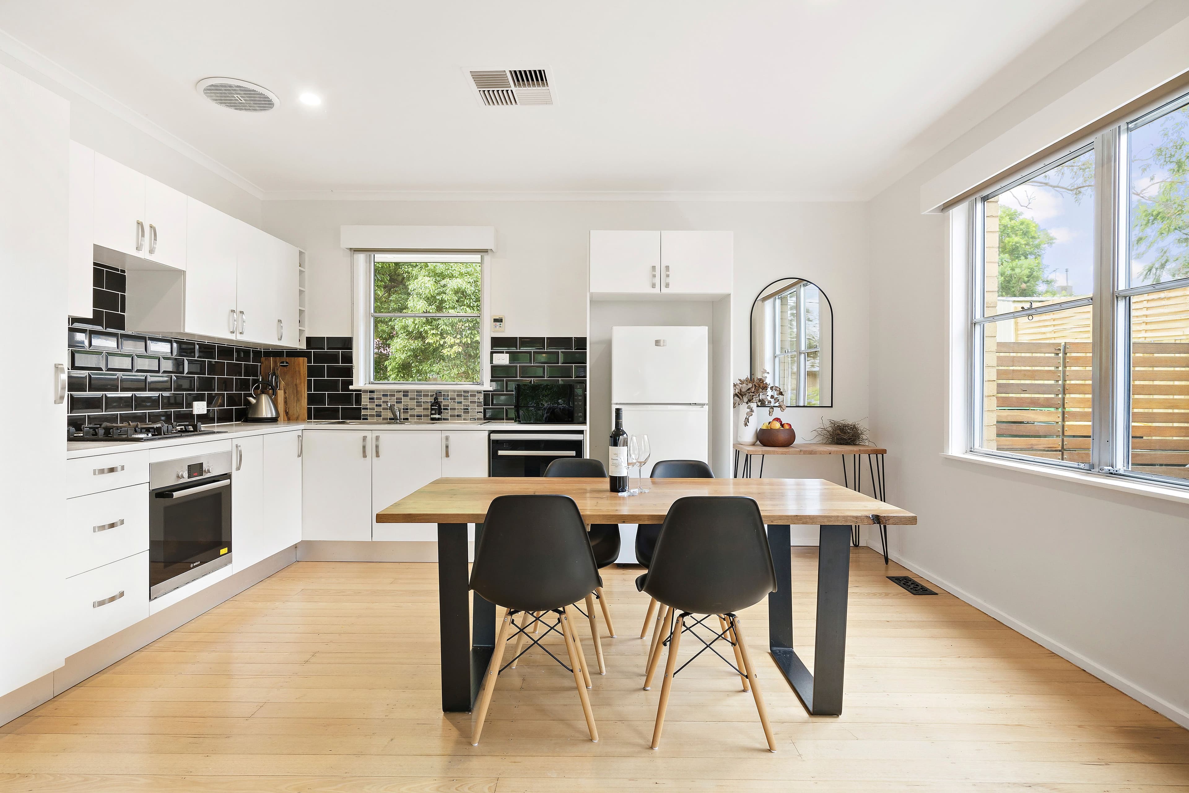 31 Coolgardie Street, Frankston North VIC 3200, Frankston North - Thumbnail 3