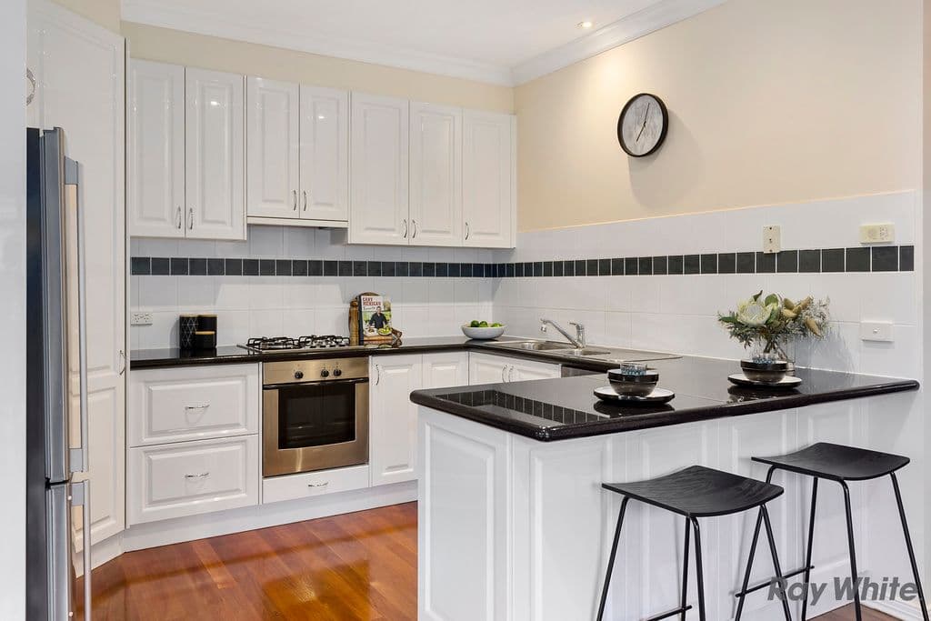 31 Kingswood Rise, Box Hill South VIC 3128, Box Hill South - Thumbnail 6