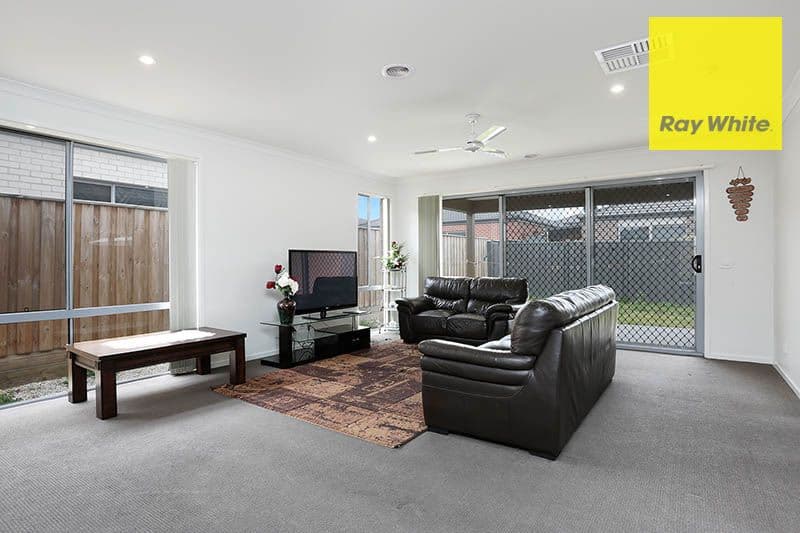 25 Westonbury Drive, Point Cook VIC 3030, Point Cook - Thumbnail 5