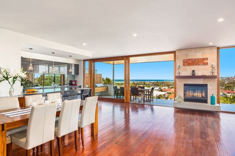 21 Parr Avenue, North Curl Curl - Thumbnail 2