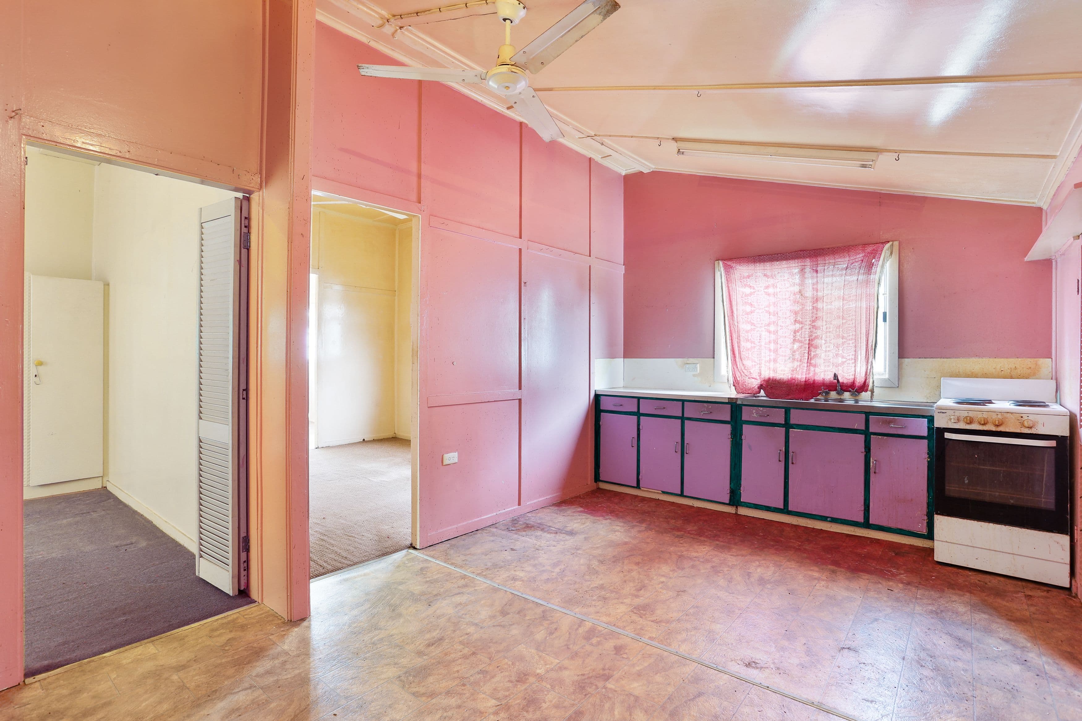35 McLennan Street, Woody Point QLD 4019, Woody Point - Thumbnail 5
