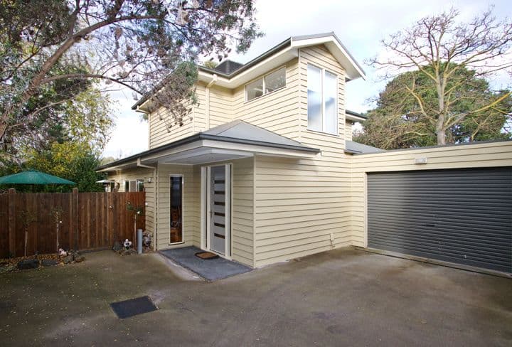 32 Sellars Street, WATSONIA NORTH VIC 3087, Watsonia North - Thumbnail 2