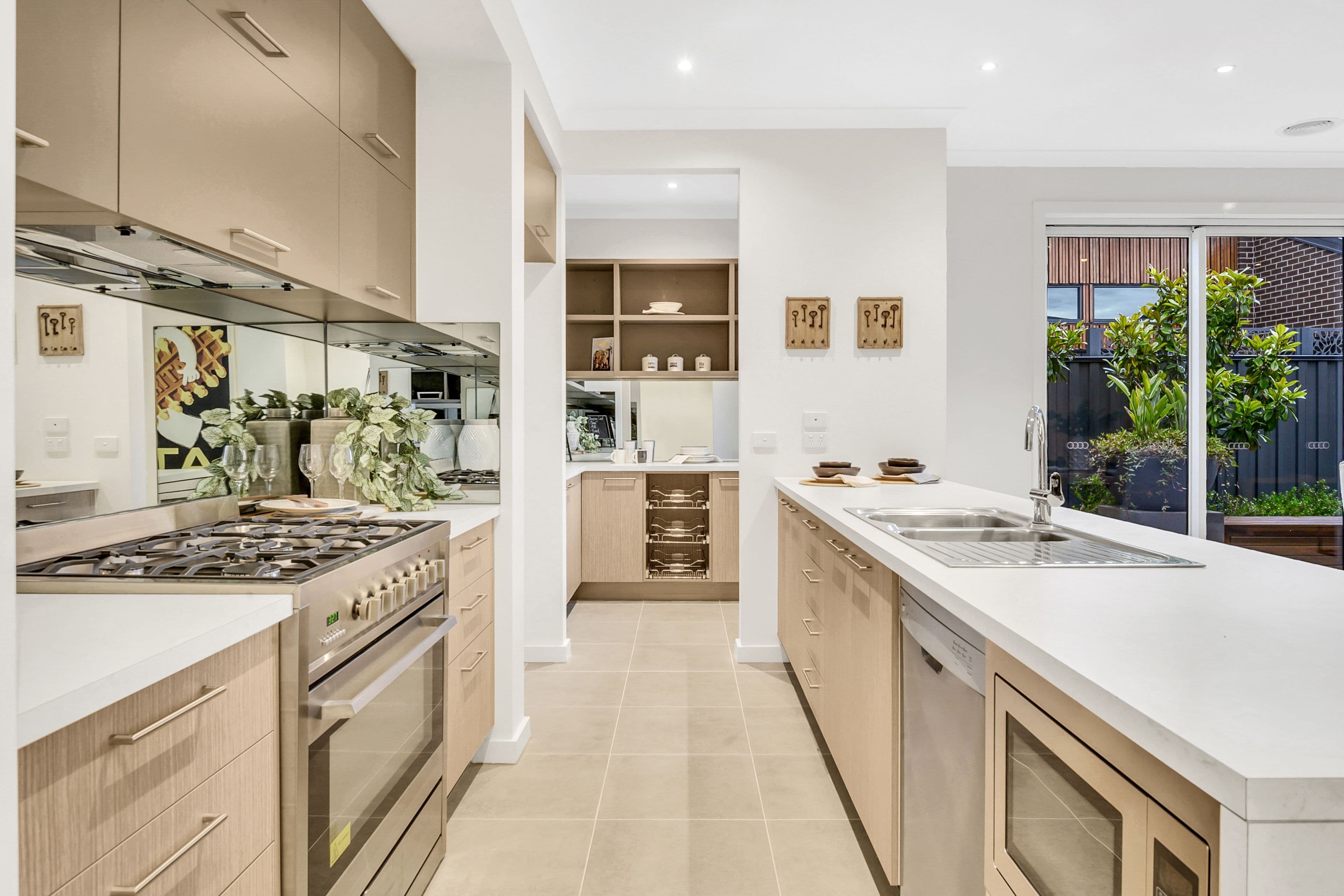 79 Whitfield Crescent, Craigieburn VIC 3064, Craigieburn - Thumbnail 4