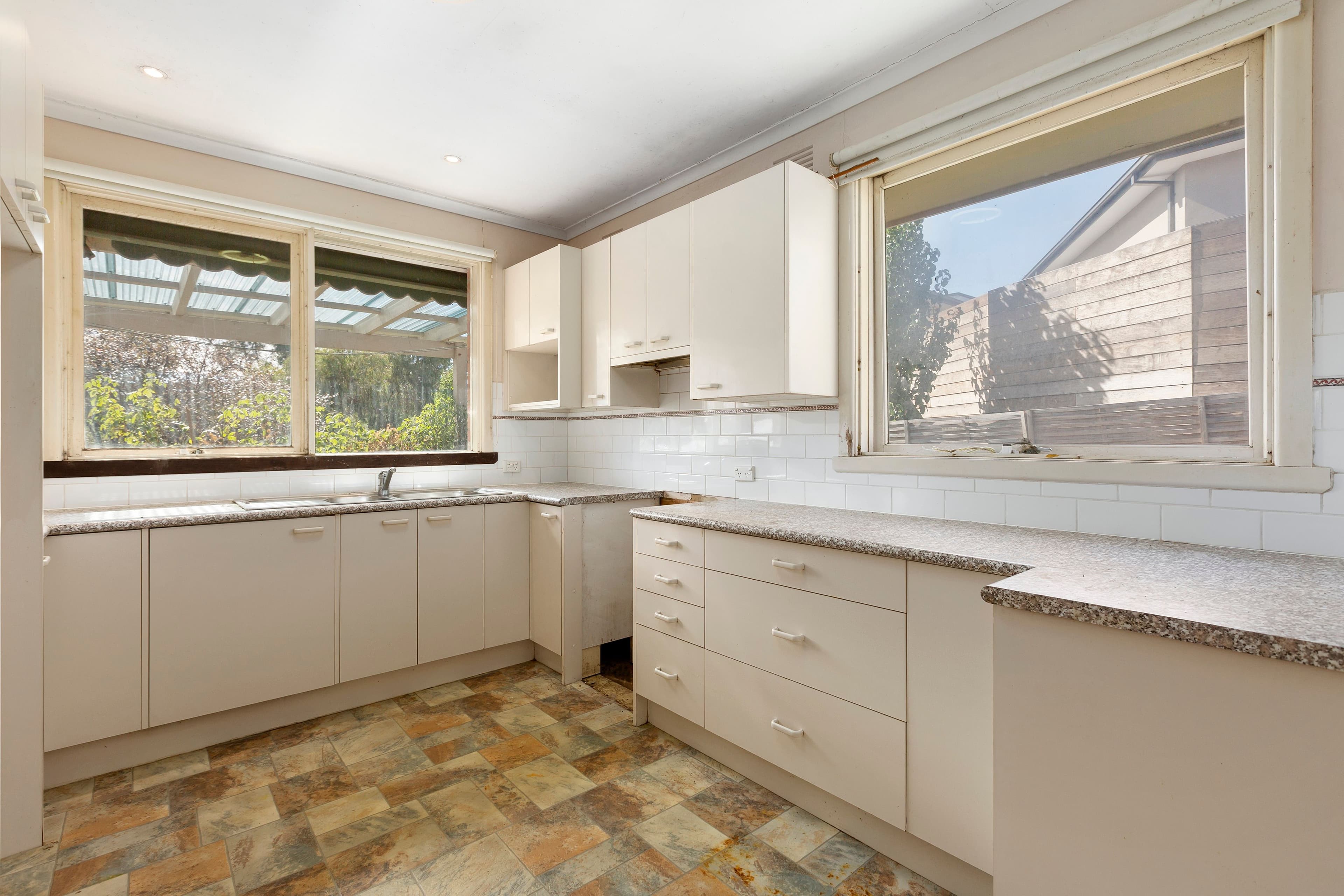 6 Toinette Court, Doncaster East VIC 3109, Doncaster East - Thumbnail 3