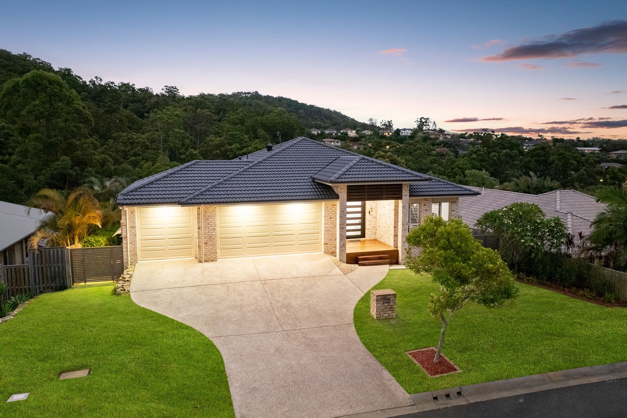 7 Castlereagh Close, Pacific Pines QLD 4211, Pacific Pines - Image 1