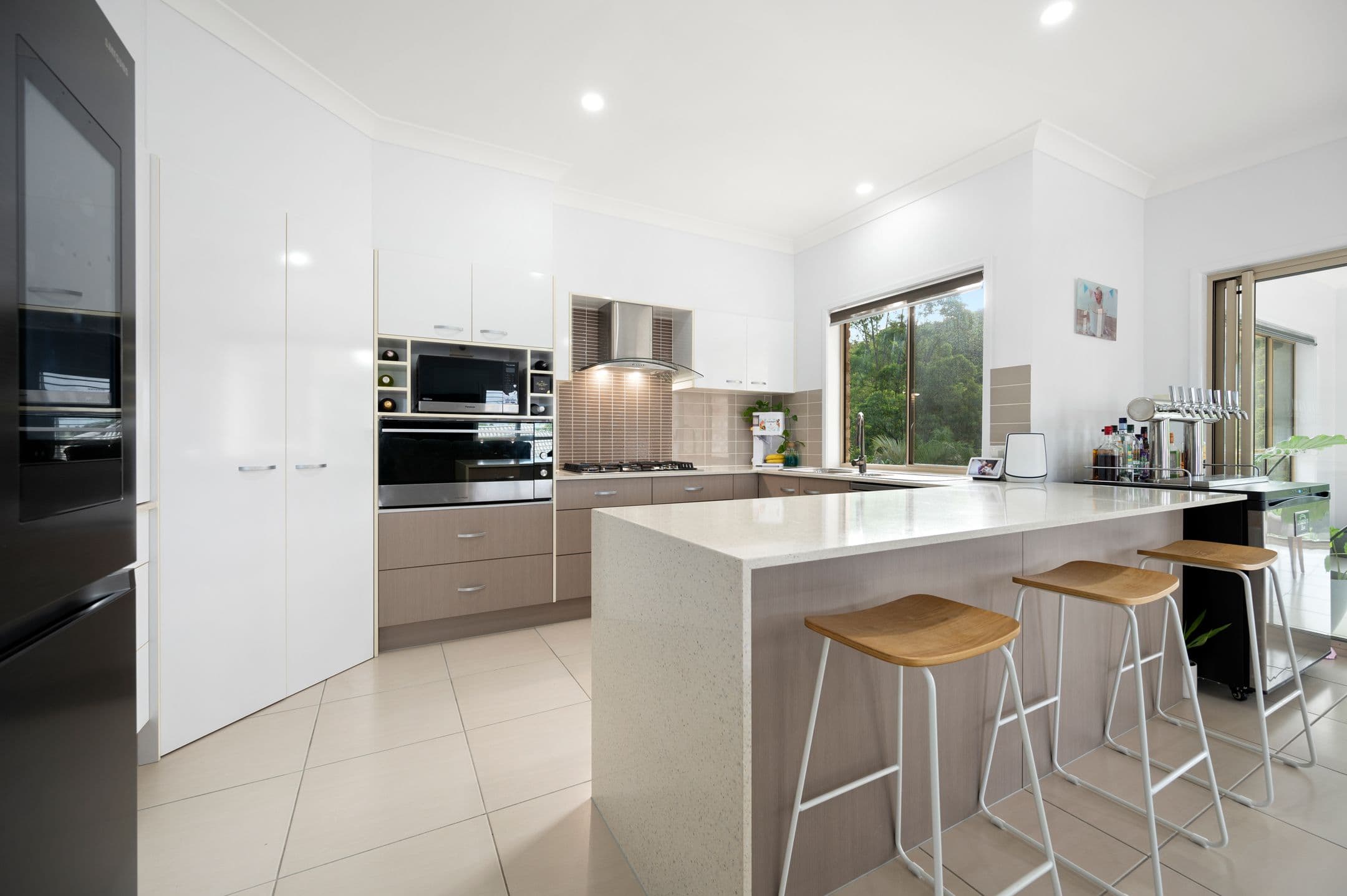 7 Castlereagh Close, Pacific Pines QLD 4211, Pacific Pines - Thumbnail 4