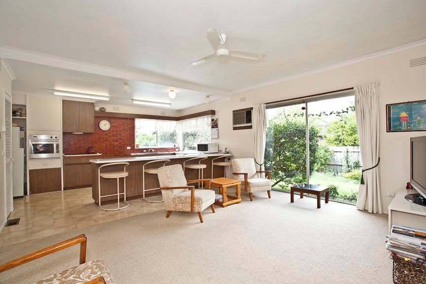 9 Leamington Crescent, GLEN WAVERLEY VIC 3150, Glen Waverley - Thumbnail 3
