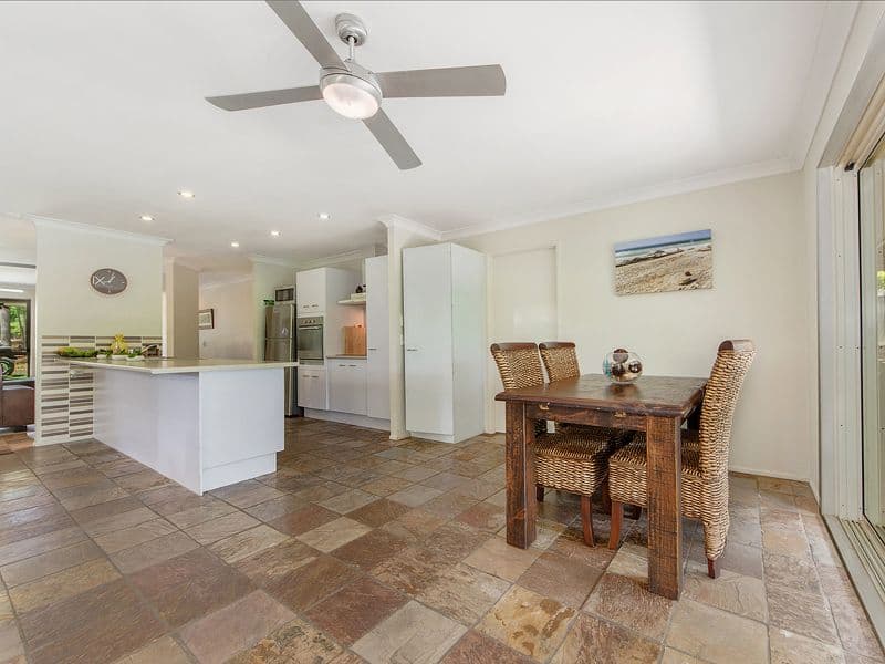 10 Longmorn Crescent, Merrimac QLD 4226, Merrimac - Thumbnail 6