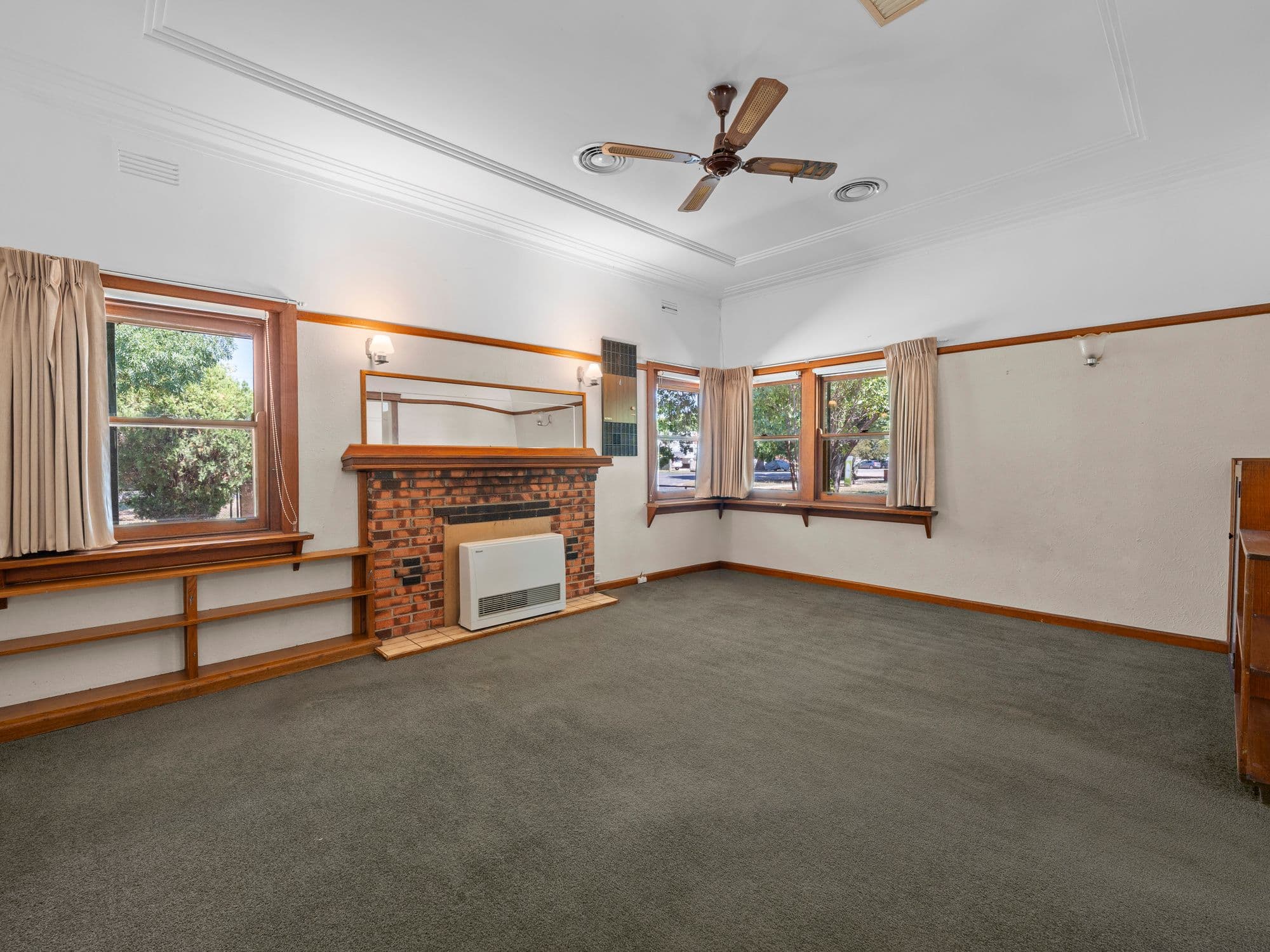 13 Goomalibee Street, Benalla VIC 3672, Benalla - Thumbnail 4