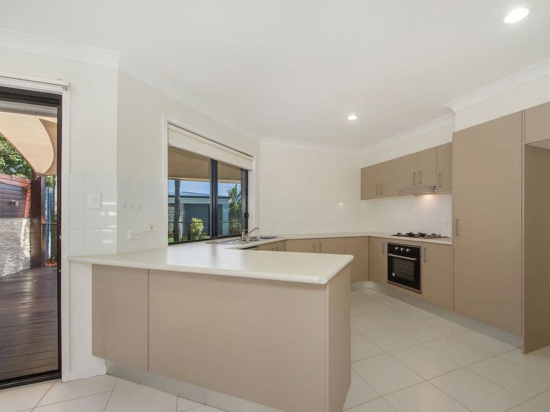 48 The Landings, UPPER COOMERA QLD 4209, Upper Coomera - Thumbnail 3