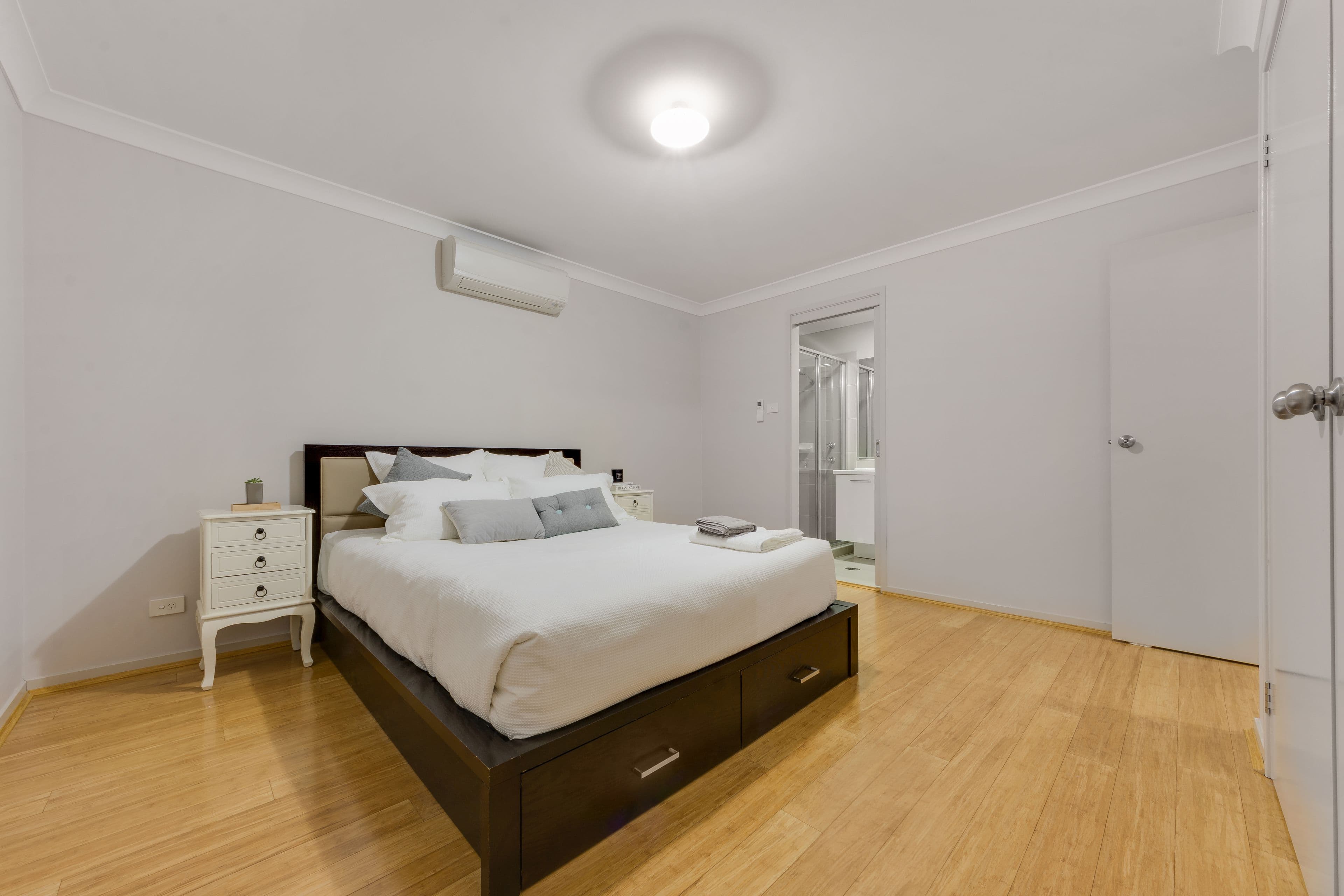 35 Maple Road, Casula - Thumbnail 8