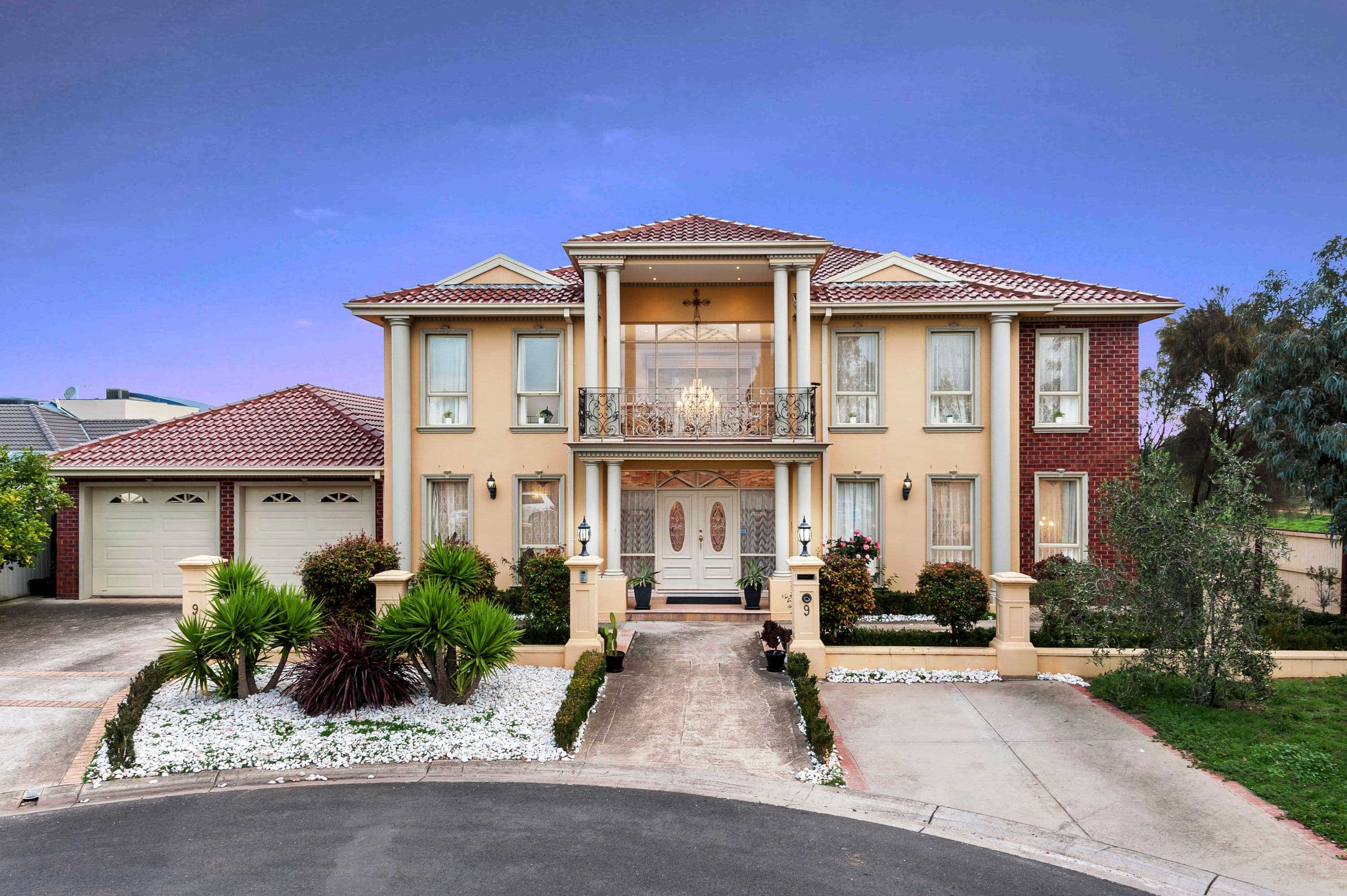 9 Hounslow Green, Caroline Springs VIC 3023, Caroline Springs - Thumbnail 2