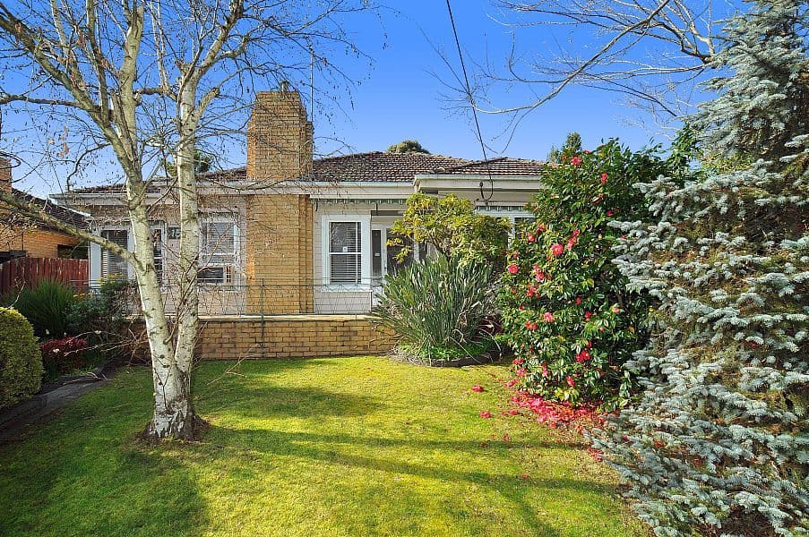 15 Willow Avenue, MITCHAM VIC 3132, Mitcham - Thumbnail 2