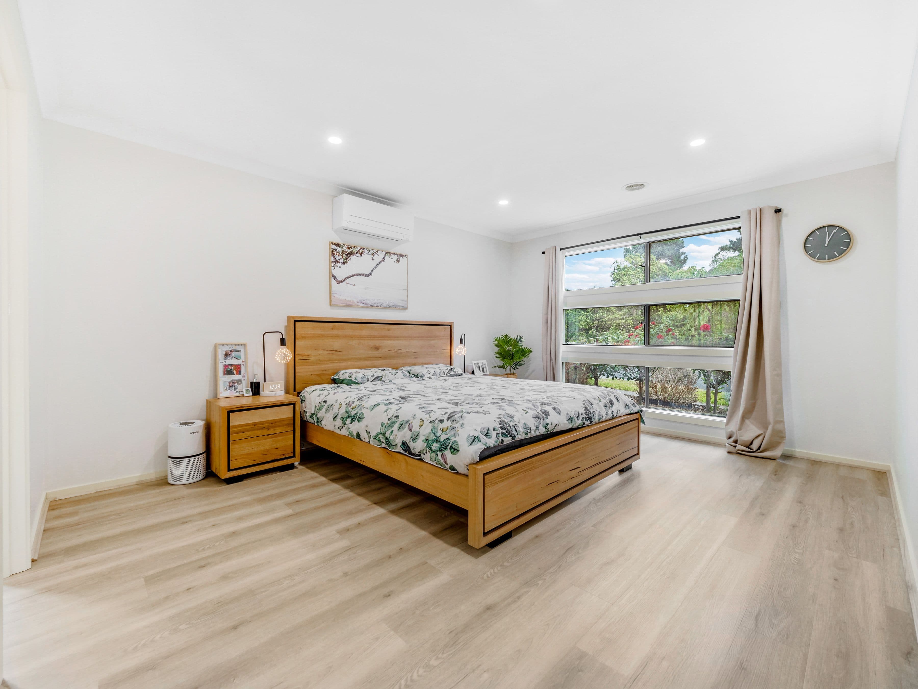 4 Greenview Court, Cranbourne North VIC 3977, Cranbourne North - Thumbnail 2