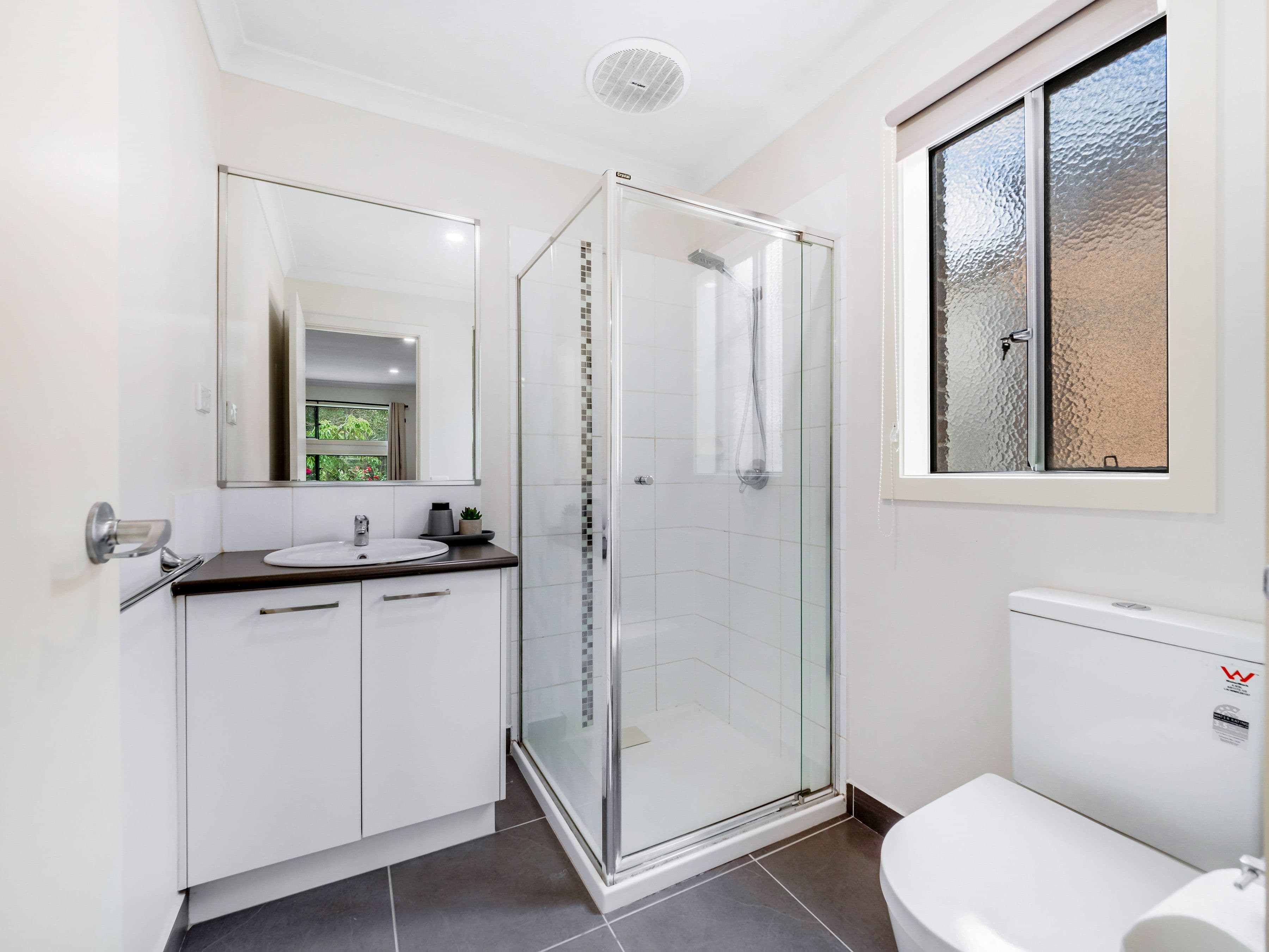 4 Greenview Court, Cranbourne North VIC 3977, Cranbourne North - Thumbnail 3