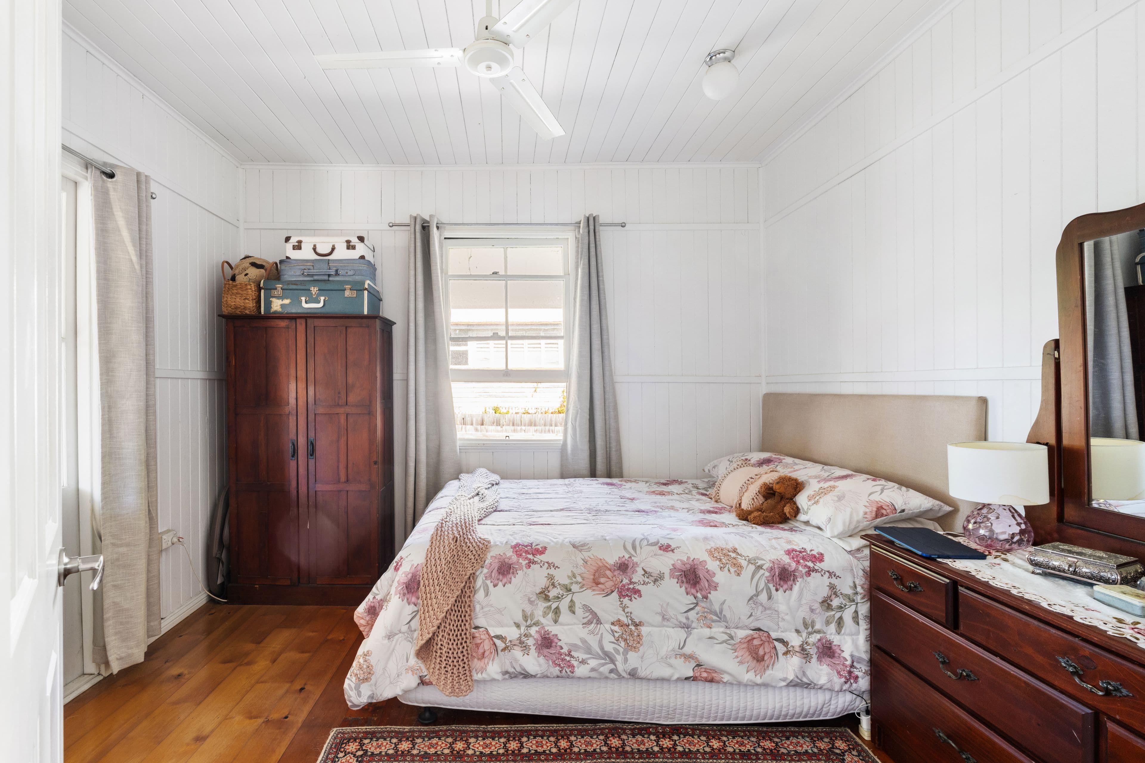 93 South Station Road, Silkstone QLD 4304, Silkstone - Thumbnail 6