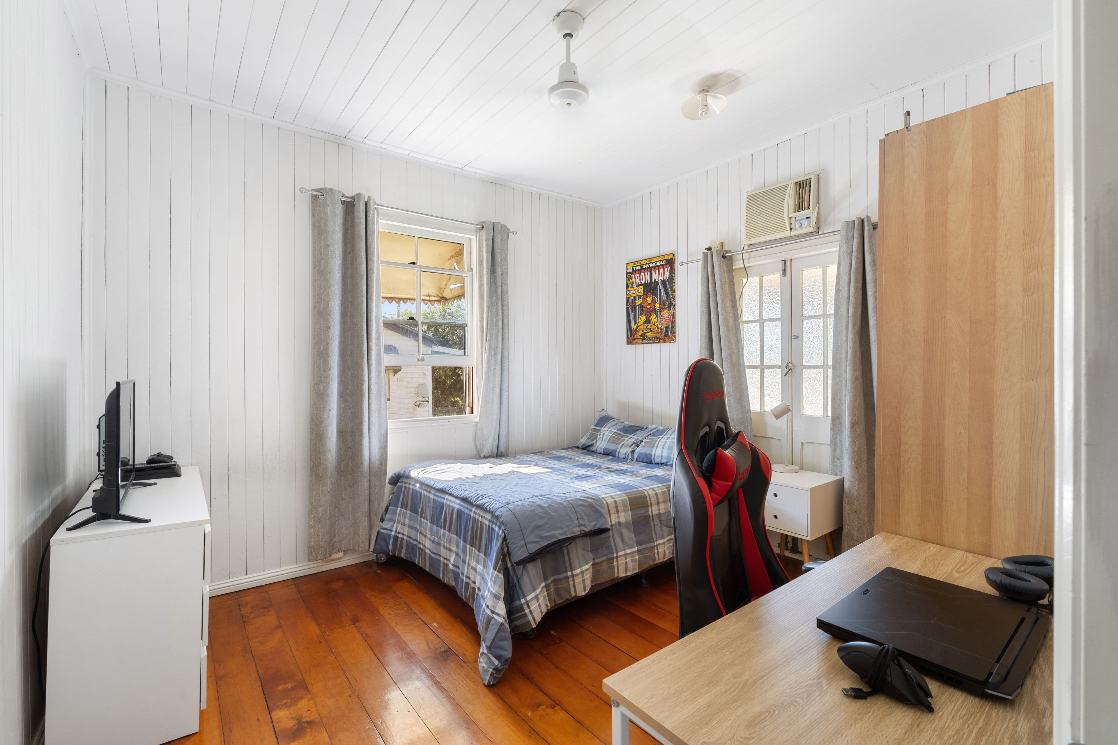 93 South Station Road, Silkstone QLD 4304, Silkstone - Thumbnail 8