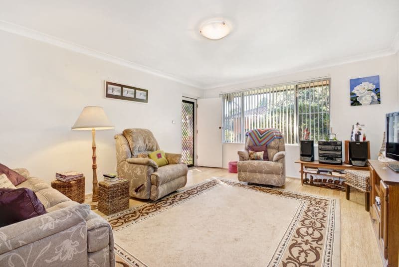 8 Peterborough Avenue, LAKE ILLAWARRA NSW 2528, Lake Illawarra - Thumbnail 3