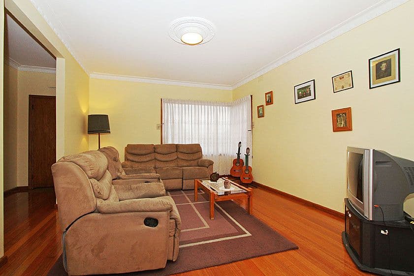 102 Curtin Avenue, Lalor VIC 3075, Lalor - Thumbnail 5