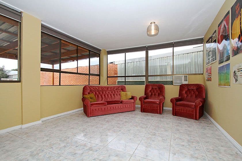 102 Curtin Avenue, Lalor VIC 3075, Lalor - Thumbnail 6