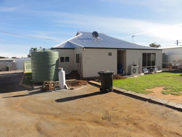 203 Newton Lane, BROKEN HILL NSW 2880, Broken Hill - Thumbnail 3