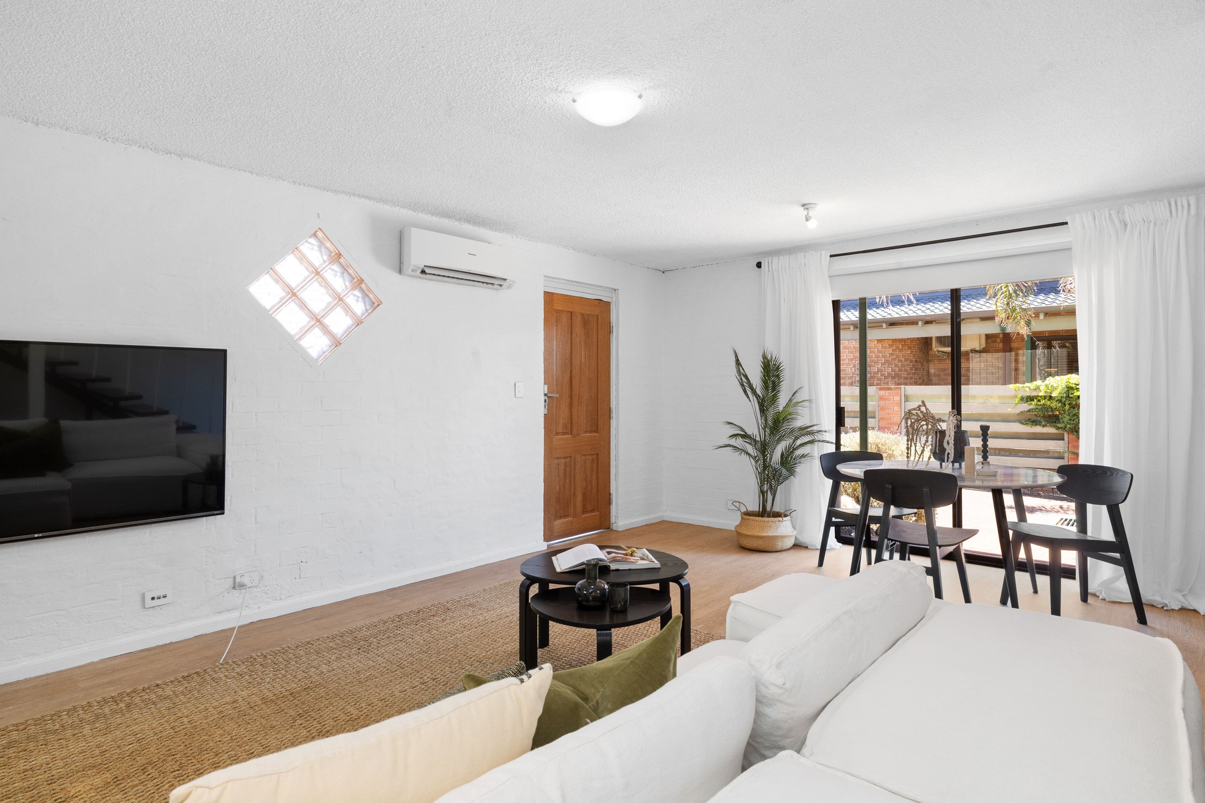 203/230 Hardys Road, Clyde North VIC 3978, Clyde North - Thumbnail 4