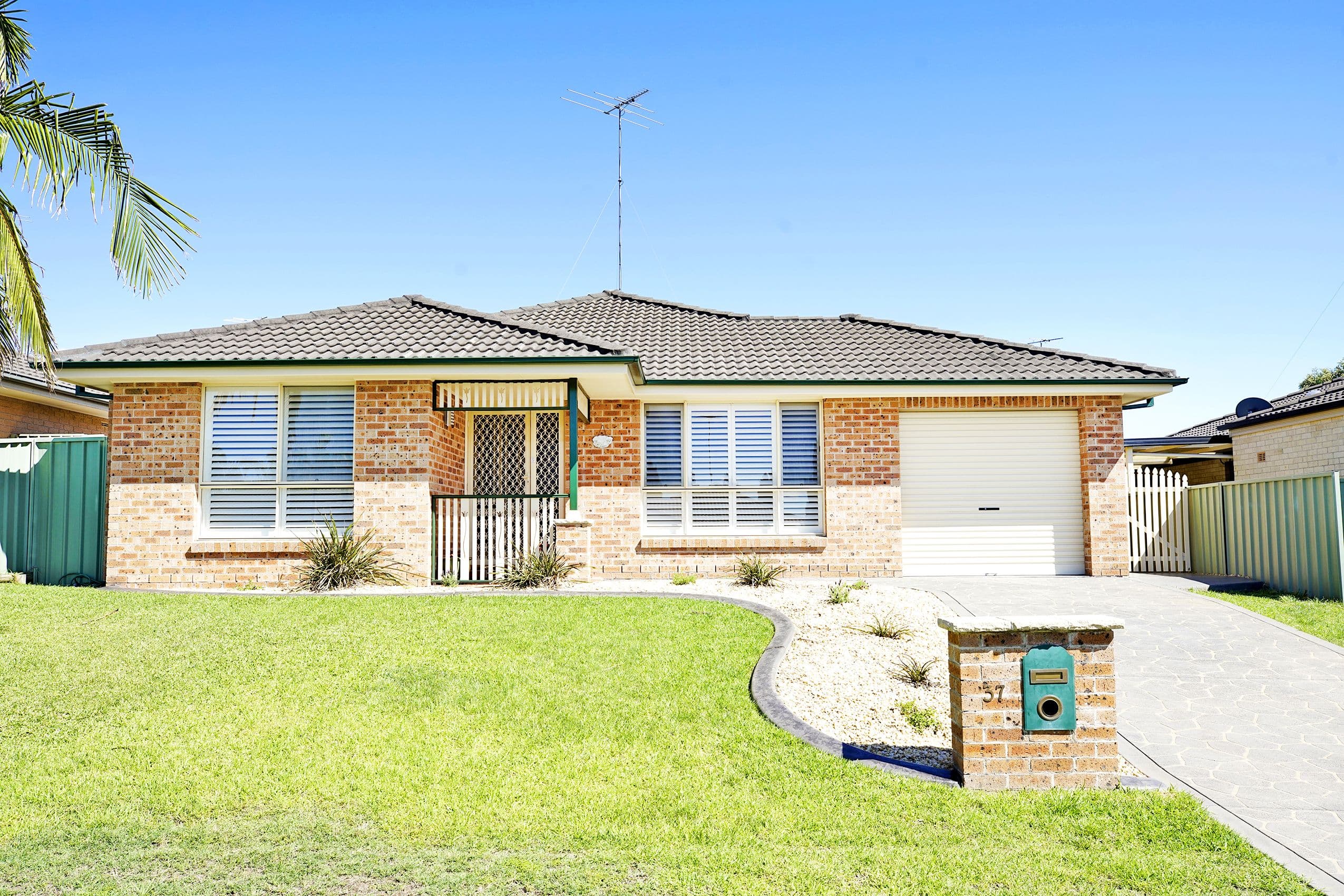 37 Waringa Crescent, Glenmore Park - Image 1