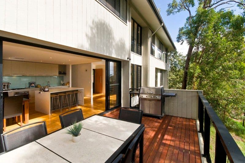 19 Buckingham Way, ELANORA QLD 4221, Elanora - Thumbnail 2