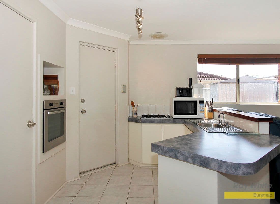 21 Leveque Ramble, BALLAJURA WA 6066, Ballajura - Thumbnail 5